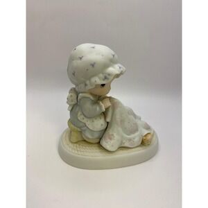 Precious Moments Love Covers All Figure 1984 #12009